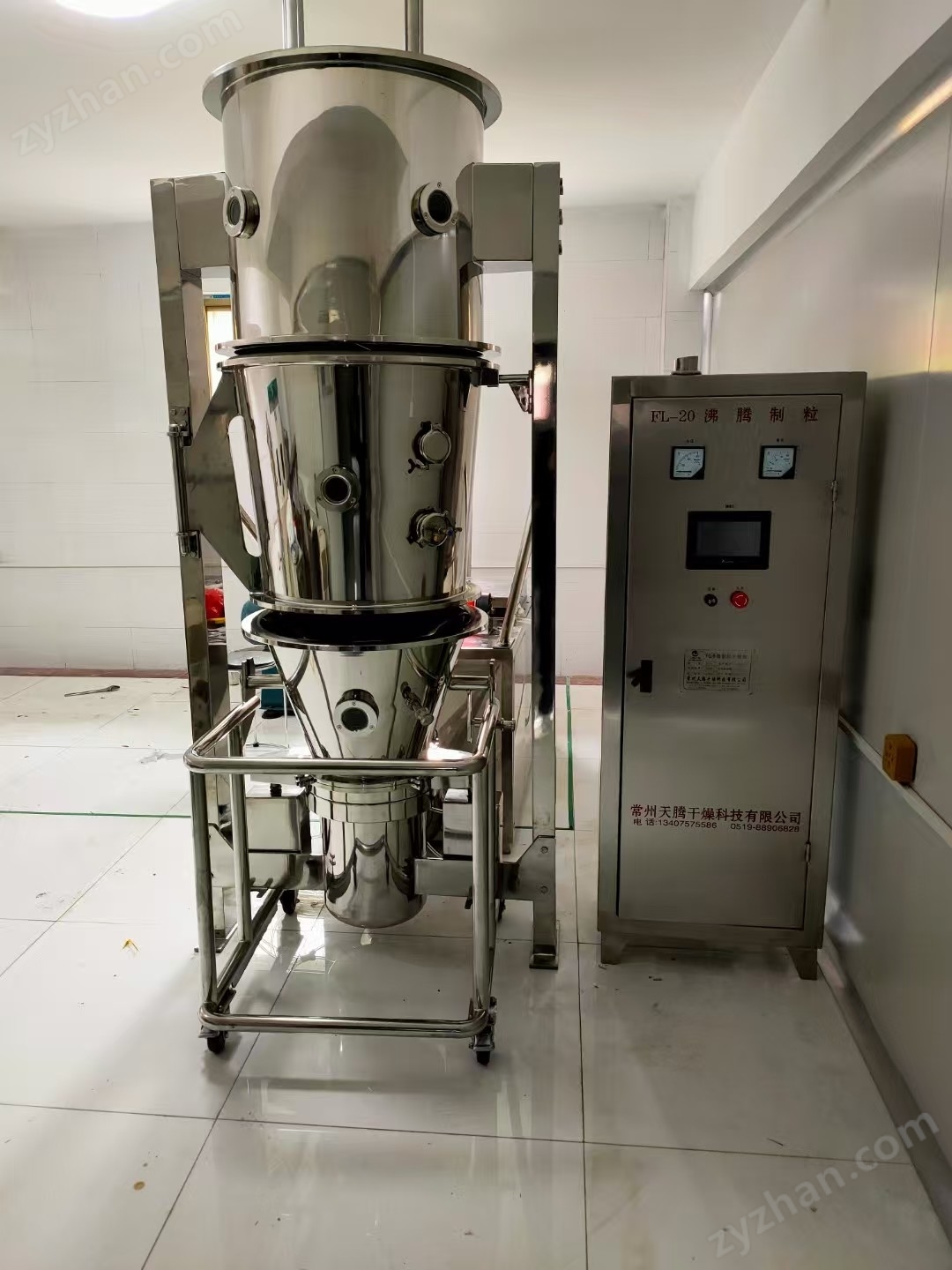 固體粉末高效沸騰制粒干燥機(jī)(一步制粒機(jī))