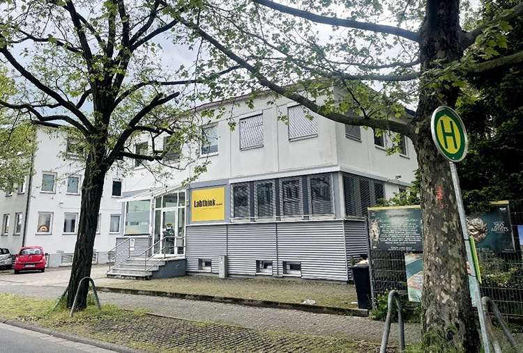 德國(guó)子公司-750.jpg Labthink戰(zhàn)略增資德國(guó)子公司 持續(xù)深耕歐洲市場(chǎng) 提速<a class=